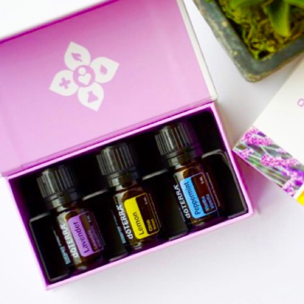 Essential Oil Kit, doTerra (3 essential oils )